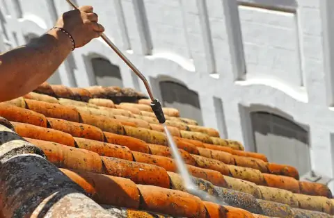 Nettoyage de toitures - Raucourt-et-Flaba